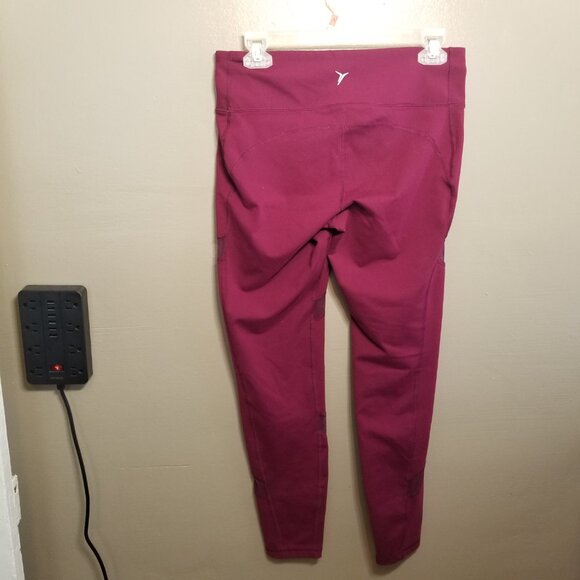 Old Navy Active Fitted Leggings, Go-Dry, Large, Burgundy - Picture 4 of 8